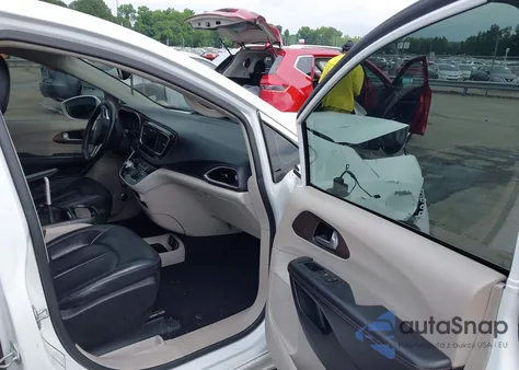 2018 Chrysler Pacifica Touring L from USA, damaged, VIN 2C4RC1BG0JR110665